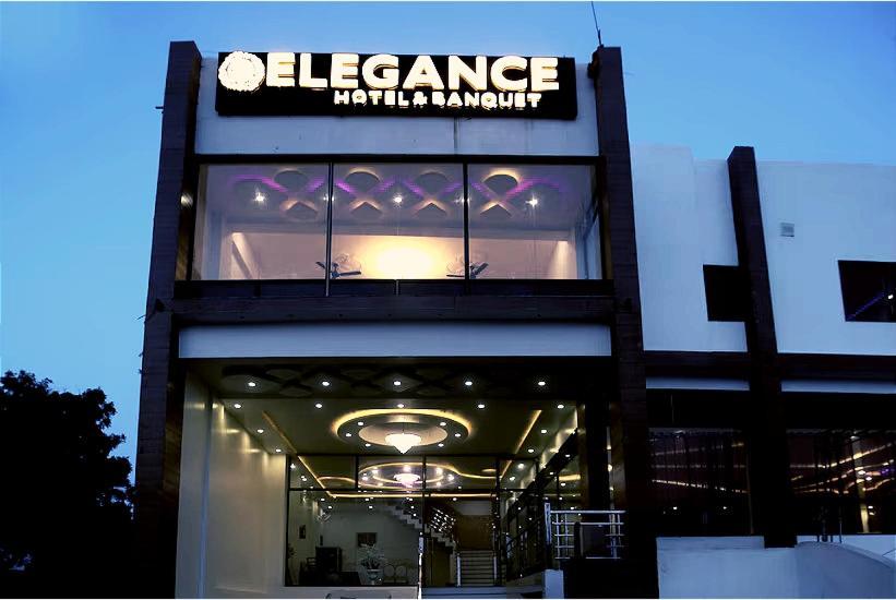 Elegance Hotel And Banquet Ayodhya Екстериор снимка